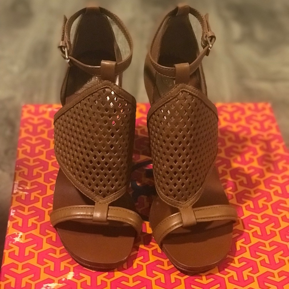 Tory Burch Tan Sand Heels